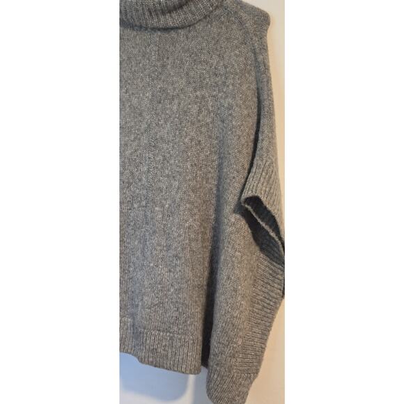 J CREW Womens Relaxed Oversized Wool Alpaca Blend Gray Pullover Poncho S/M - Picture 2 of 9